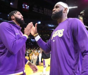 开云体育app-短期内交易已不现实 盘点湖人新赛季五套关键阵容