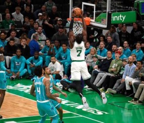 开云体育app-季前赛首战收获41分大胜！新帅为球队进攻奠定基调