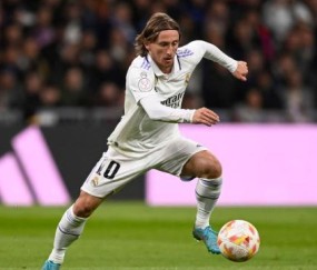 开云体育app-不惧激烈竞争 莫德里奇拒绝沙特高薪与皇马续约